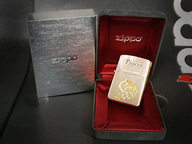 zippo 金本知憲 阪神タイガース 2000本安打達成記念 2000個限定 シリアルナンバー入り