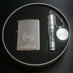 画像1: zippo LUCKY STRIKE オイルタンク付き 1999年製造