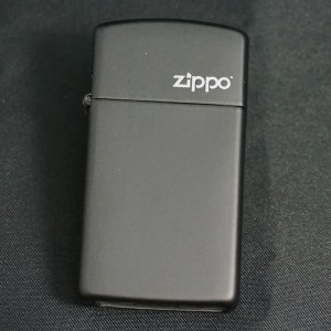 画像: zippo マットカラー 黒 Black Matte スリム　1618ZL