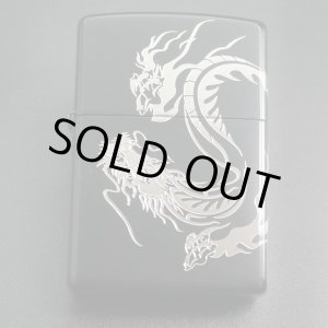 画像: zippo 龍 三面連続デザイン BK＆SV 2011年製造