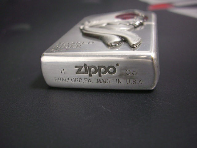 画像: zippo 仮面ライダー フェイス 銀いぶし 2005年製造