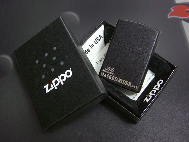 画像: zippo 仮面ライダー 35th 2005年製造