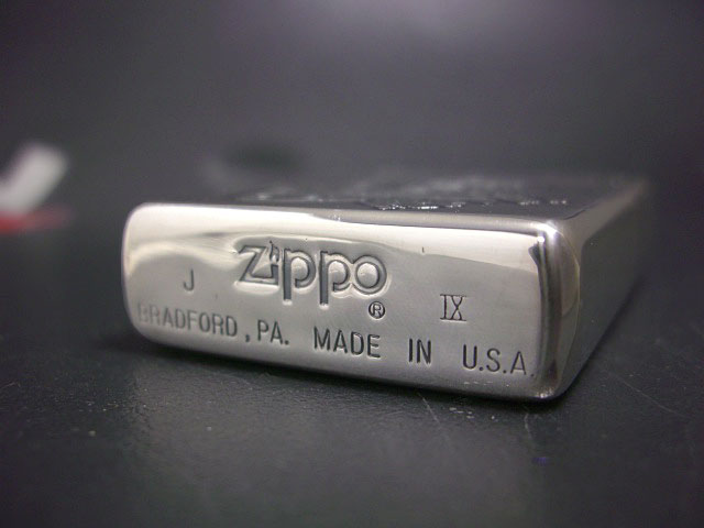 画像: zippo ウルトラマン 横向 1993年製造