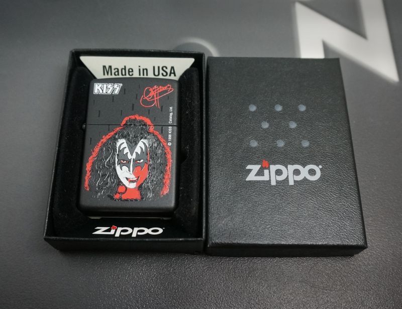 画像: zippo KISS 黒マット Gene Simmons