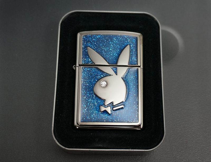 画像: zippo PLAYBOY ブルーラメプレート貼付け ２００４年