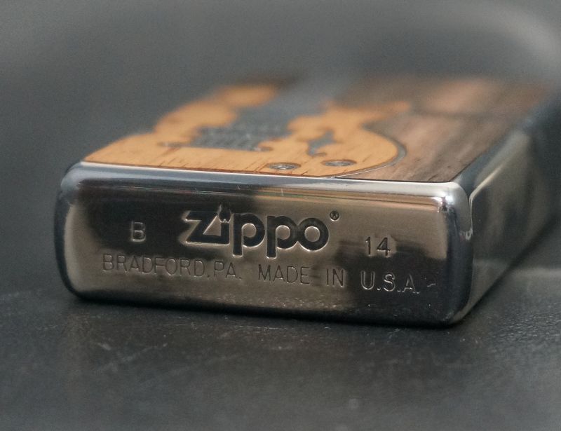 画像: zippo アンティークギター SV