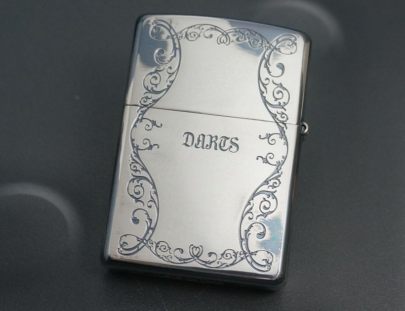 画像: zippo アンティークダーツ SV