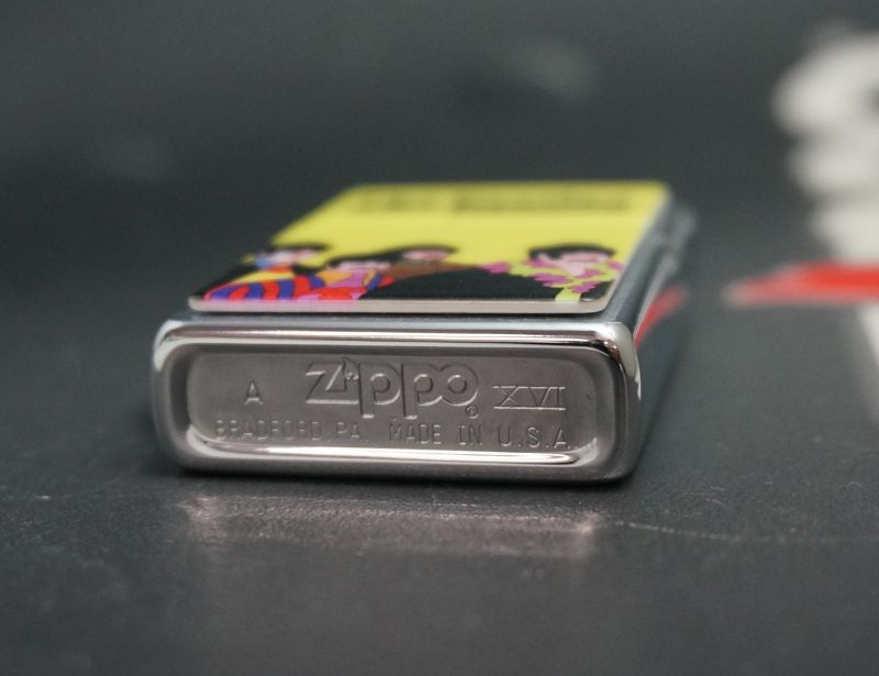 画像: zippo THE BEATLES 「Yellow Sabmarine」2000年製造