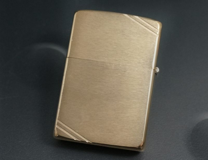 画像: zippo ジッポー創業50周年記念モデルCOMMEMORATIVE イニシャル「H.B」