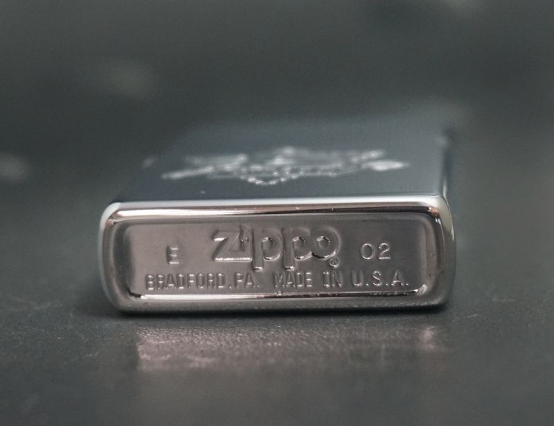 画像: zippo イルカ GUAM 2002年製造