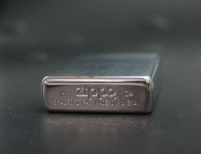 画像: zippo ダイヤゴナルライン ＃200 2004年製造