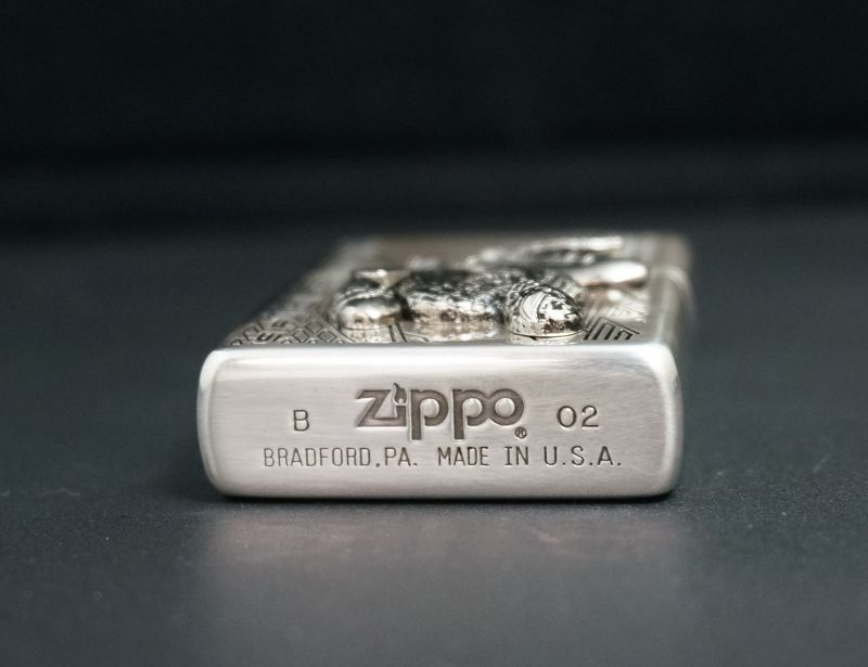 画像: zippo スパイダーマン ハングスパイダー 2002年製造