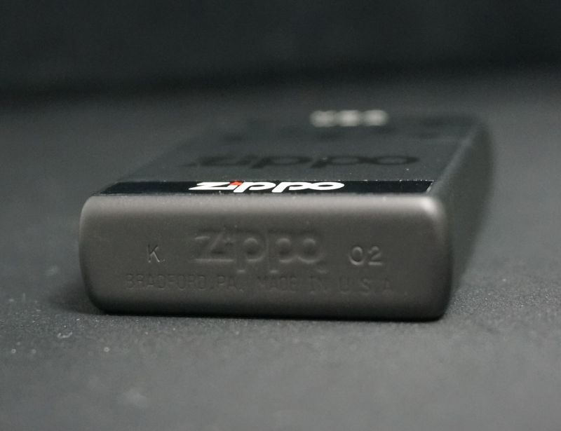 画像: zippo 丸プラスチックケース 2002年製造