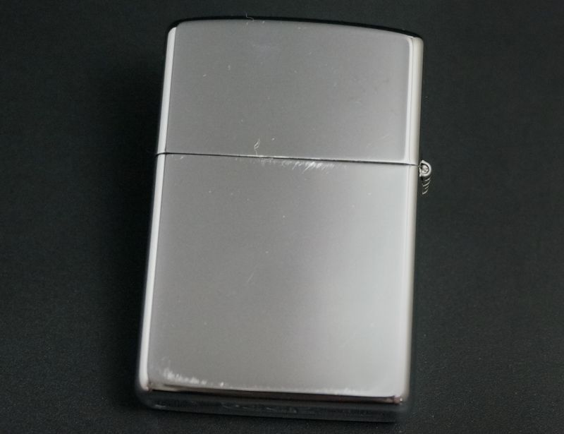 画像: zippo VARGA GIRL キズあり 外箱なし