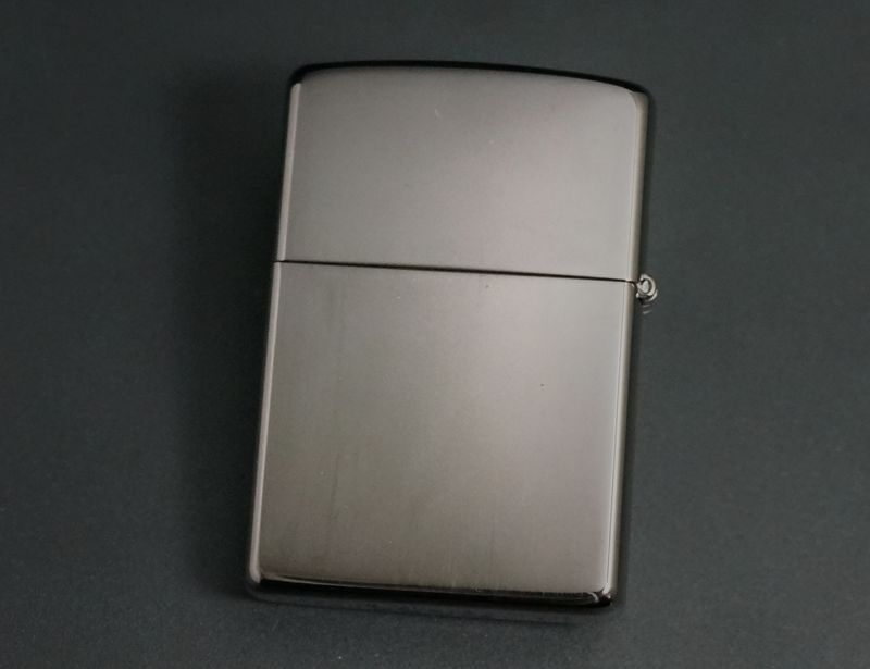 画像: zippo フリントケース付 ブラックニッケル 2004年製造