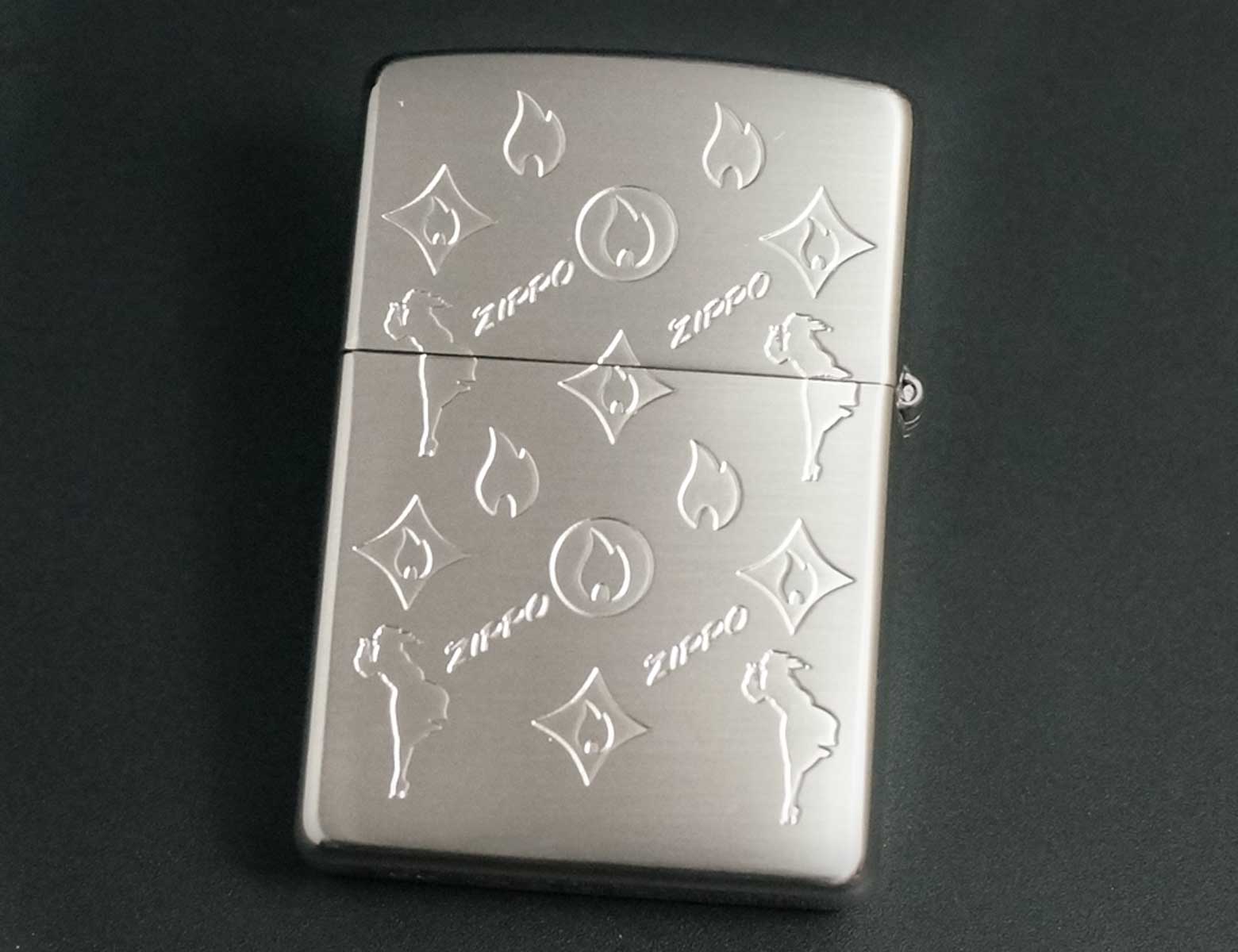 画像: zippo WINDY＆炎柄 プラチナサテン 2003年製造