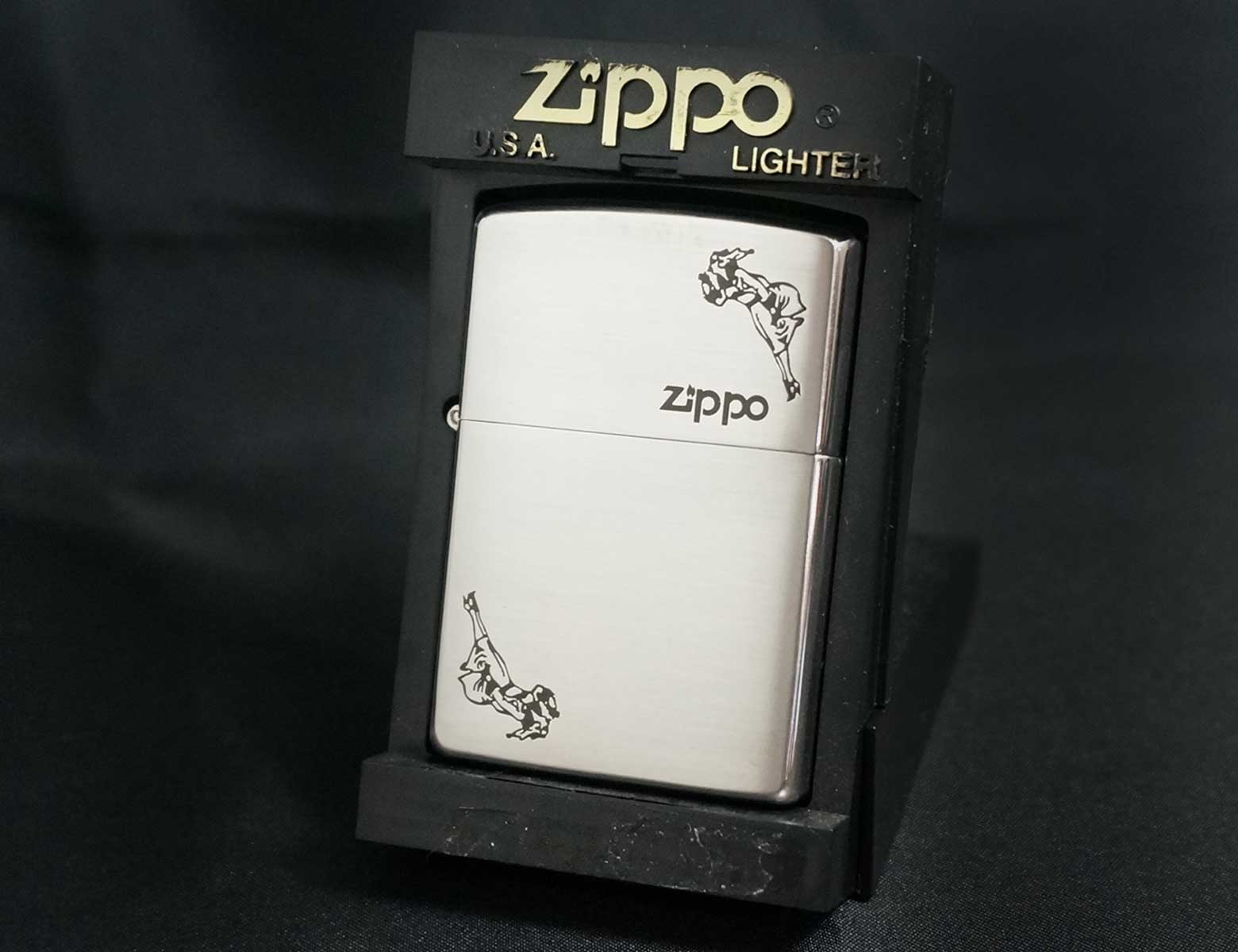画像: zippo WINDY シルバーサテーナ 2001年製造