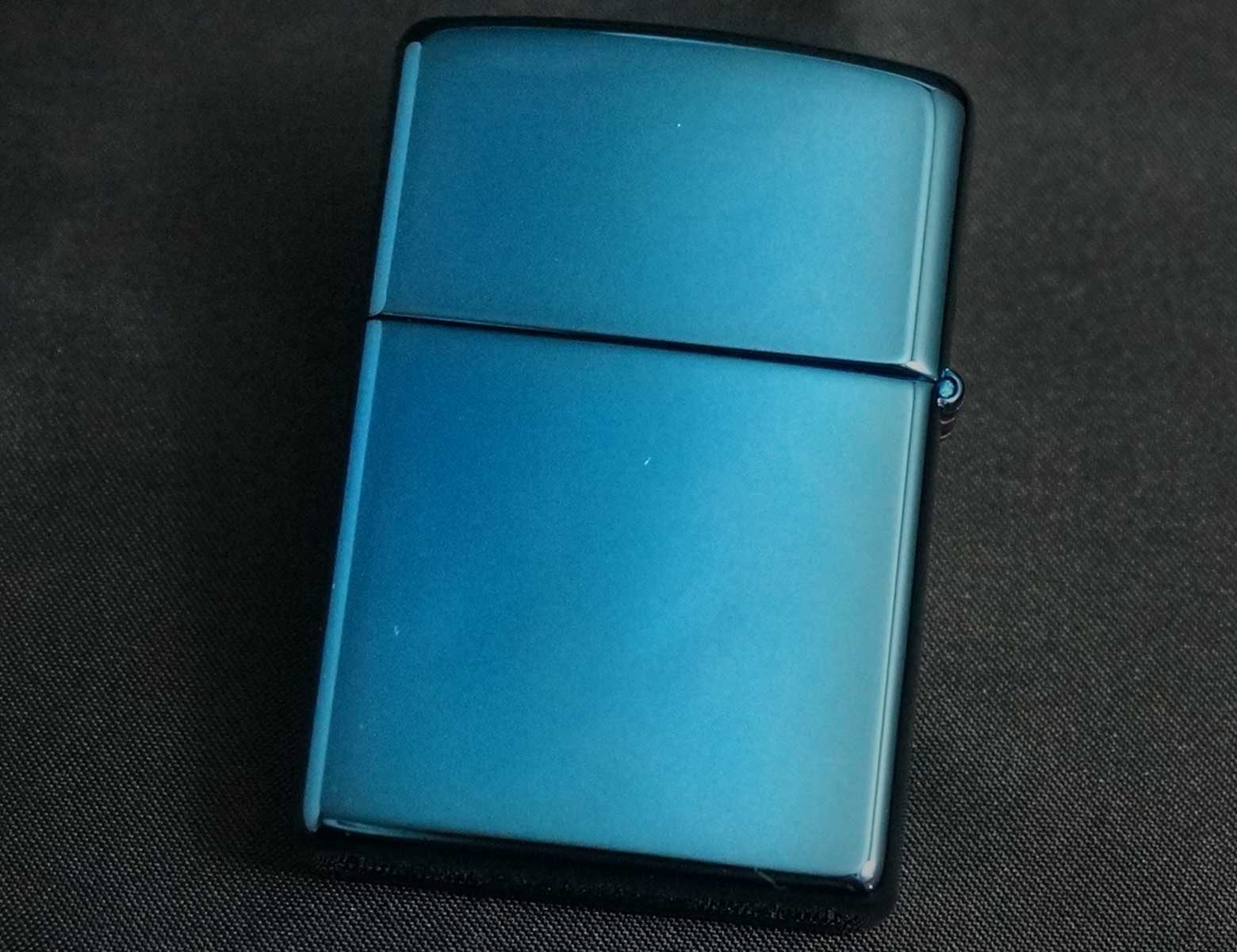 画像: zippo PLAYBOY バニー ブルーチタン 2004年製造