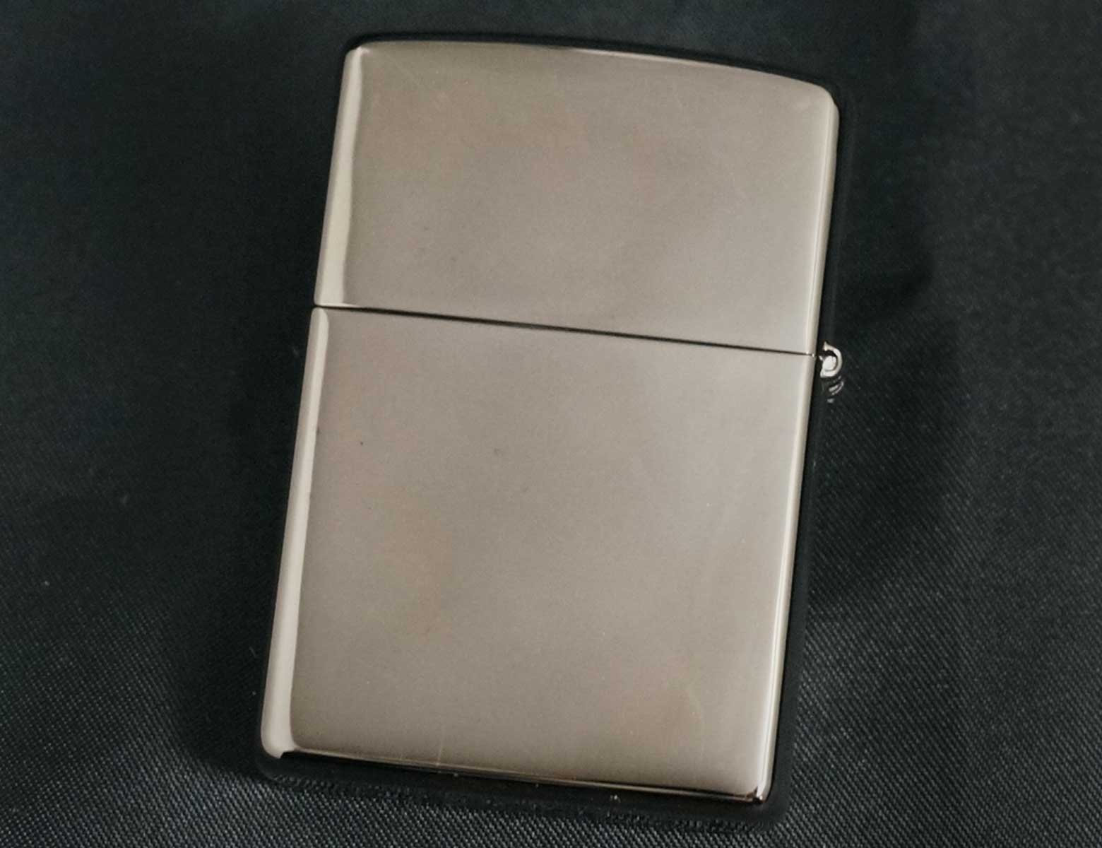 画像: zippo WINDY レーザー彫り BK 2001年製造