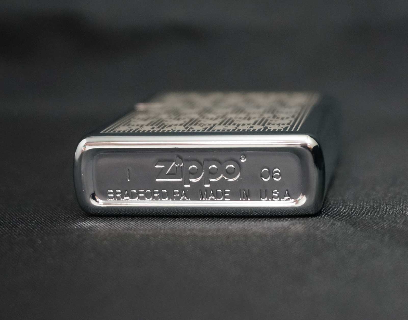 画像: zippo PLAYBOY エッチング B 2006年製造