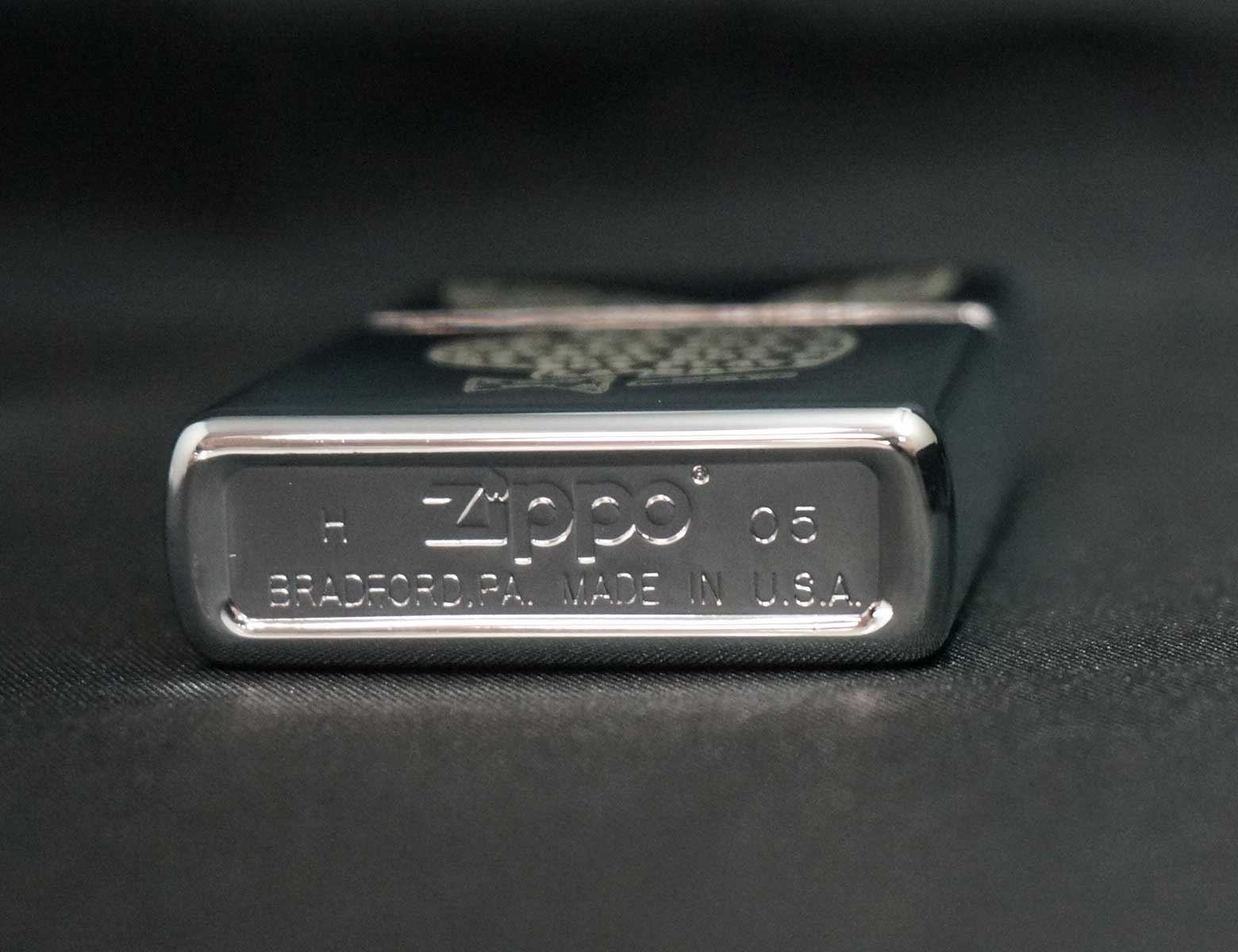 画像: zippo PLAY BOY エッチング #250 B 2005年製造