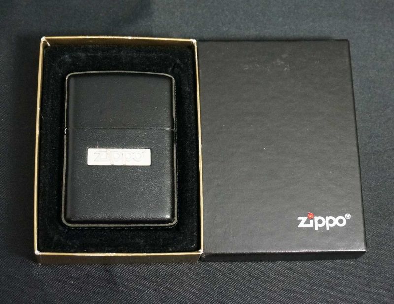 画像: zippo 革巻き ブラック プレート 2001年製造