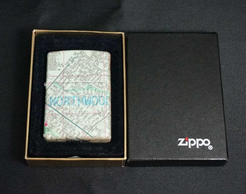 画像: zippo 紙巻 MAP柄 2001年製造