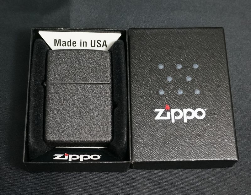 画像: zippo ブラッククラックル 初期版 2001年製造