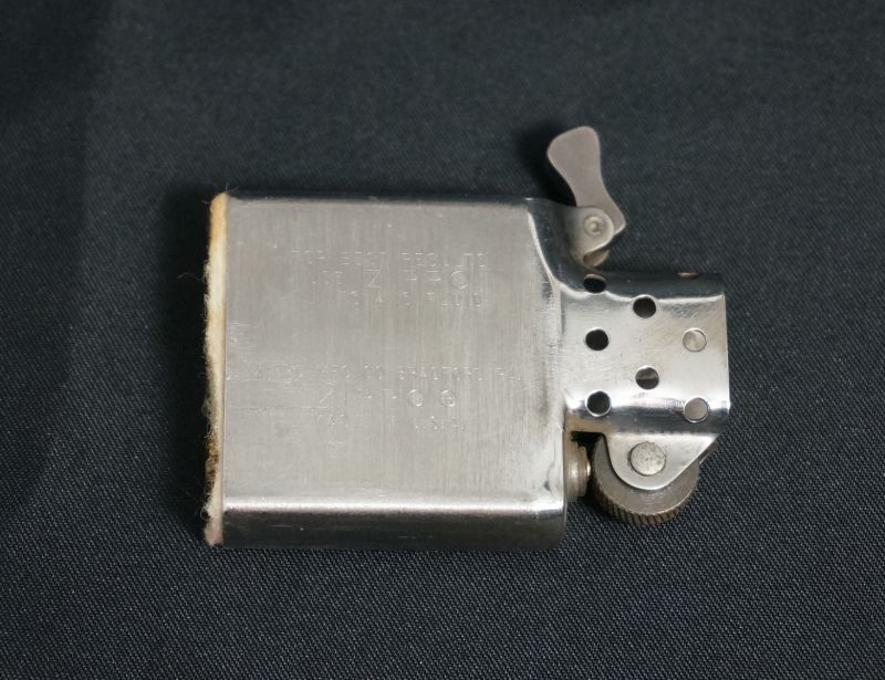 画像: zippo AIR FRANCE 1968年製造 USED（裏全面にキズあり）