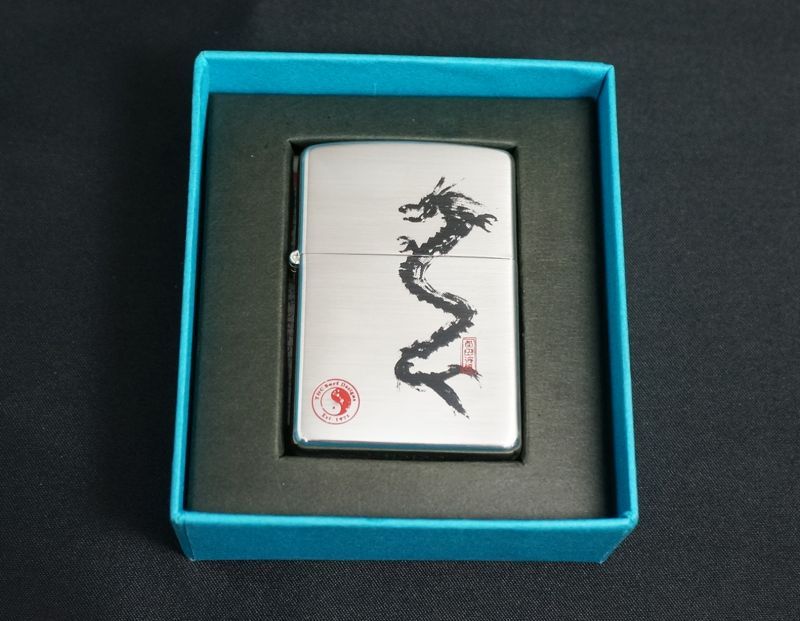 画像: zippo T&C ドラゴン サテーナ 2004年