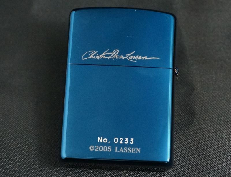 画像: zippo LASSEN（ラッセン）Kissing Dolphins 2005年製造