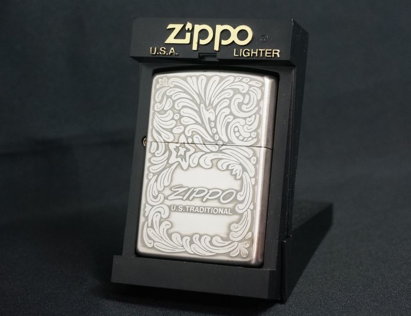 画像: zippo 唐草（両面）2004年製造