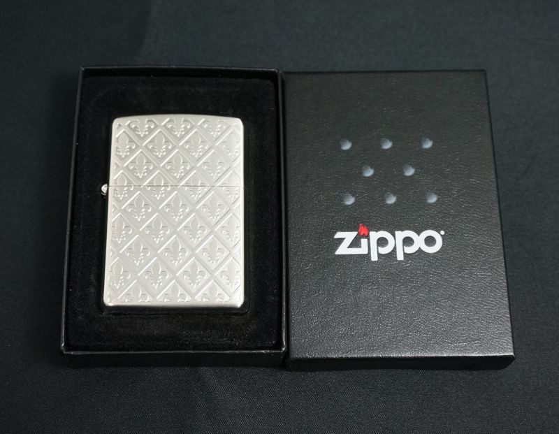 画像: zippo ユリ柄 両面エッチング SS 2005年製造