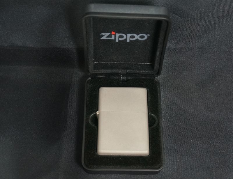 画像: zippo 純チタン（Solid Titanium） 2003年製造 ムラあり
