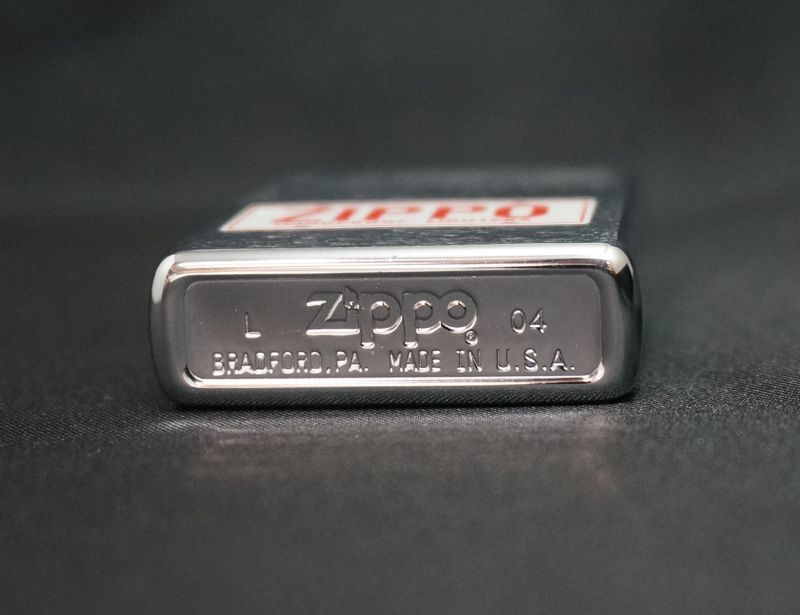 画像: zippo プレート柄 白  #200 2004年製造