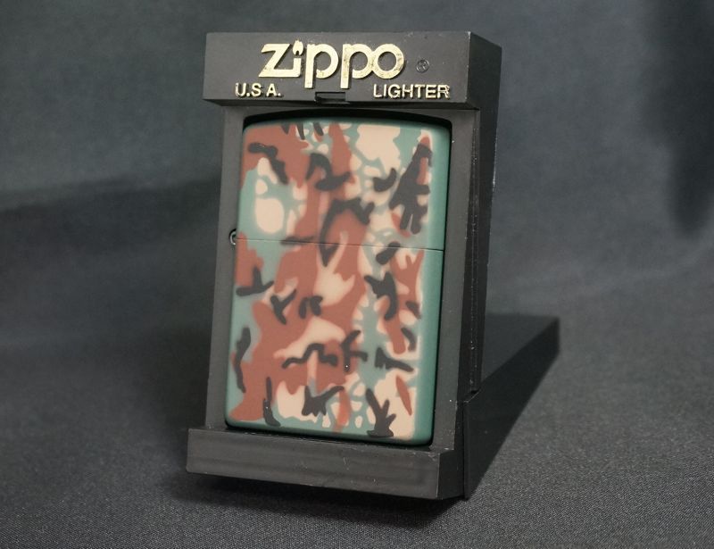 画像: zippo 迷彩柄 マット 1999年製造