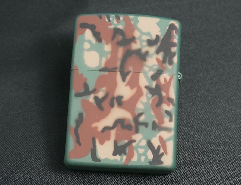 画像: zippo 迷彩柄 マット 1999年製造