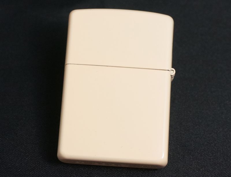 画像: zippo 迷彩柄 ベージュ 