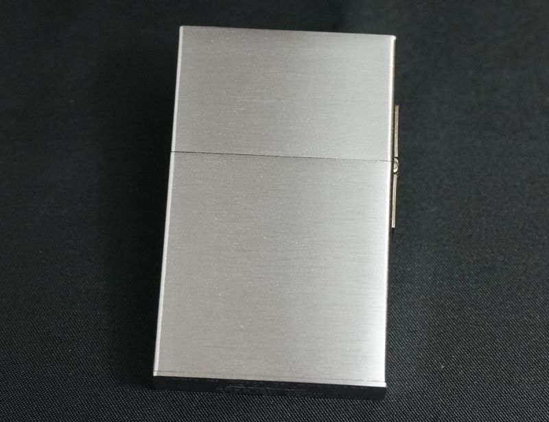 画像: zippo 1933 FIRST REPLICA スタンド付き