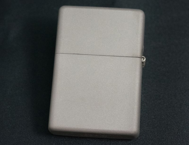 画像: zippo 純チタン（Solid Titanium） 2001年製造