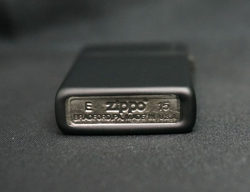 画像: zippo マットカラー 黒 Black Matte スリム　1618ZL