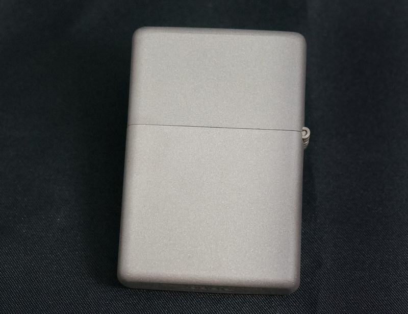 画像: zippo 純チタン（Solid Titanium） 2003年製造