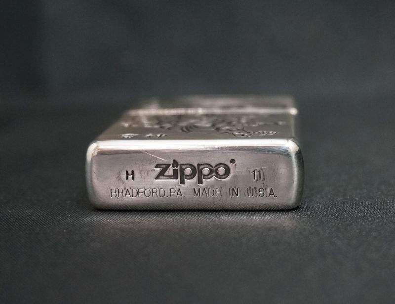 画像: zippo 雷神 シルバーメッキ 2011年製造