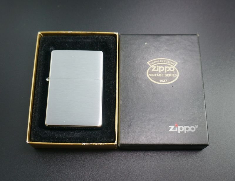 画像: zippo #230CC フラットトップ 2002年製造