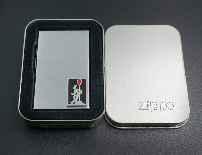 画像: zippo 1933 FIRST REPLICA ドランカー 黒メタル