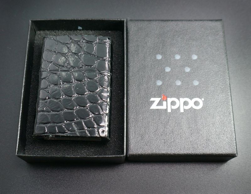 画像: zippo 本クロコダイル革巻き ブラック
