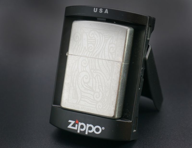 画像: zippo DOLPHIN 隠し絵 2000年製造