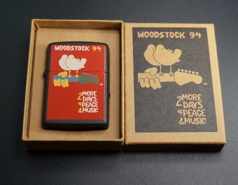 画像: zippo WOODSTOCK 94 赤 1994年製造