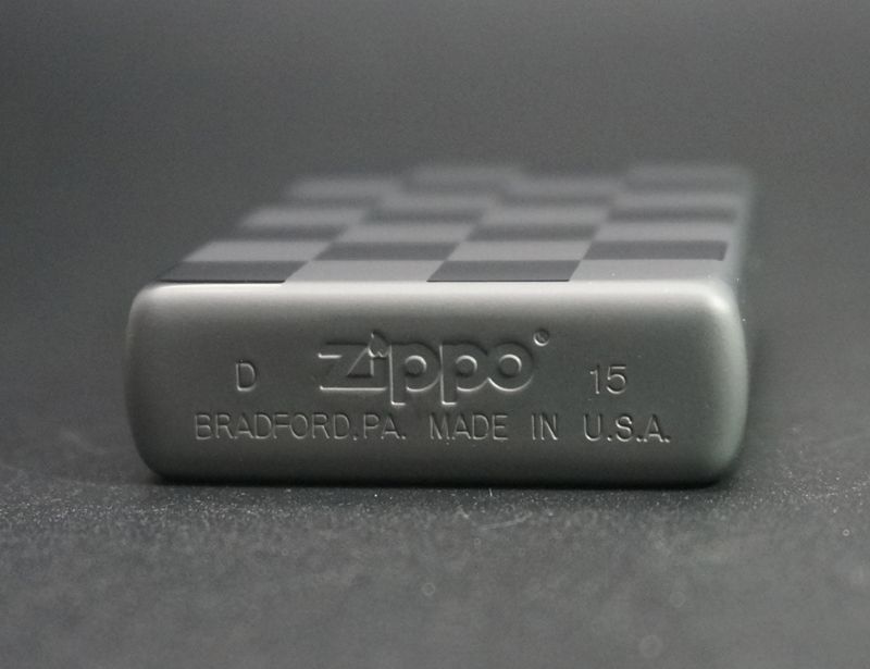 画像: zippo N8チタンコーティング チェッカー2