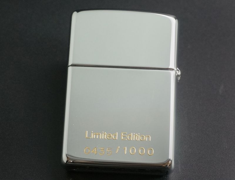 画像: zippo Vargas Girl 100th NO.4 1996年製造